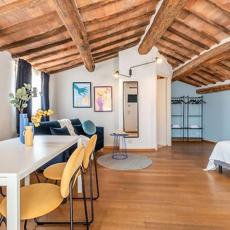 Apartament Mimosa- Loft Elegante Con Terrazza Nel Centro Di Siena Zewnętrze zdjęcie