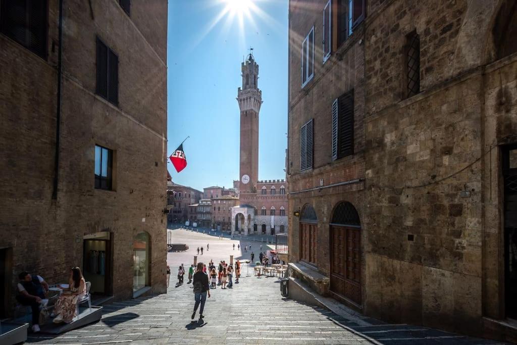Apartament Mimosa- Loft Elegante Con Terrazza Nel Centro Di Siena Zewnętrze zdjęcie