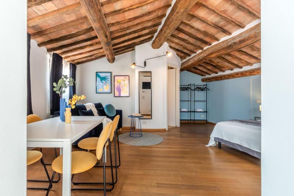 Apartament Mimosa- Loft Elegante Con Terrazza Nel Centro Di Siena Zewnętrze zdjęcie