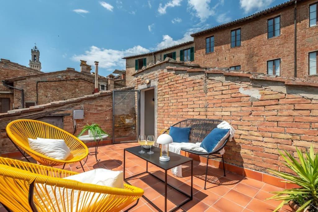 Apartament Mimosa- Loft Elegante Con Terrazza Nel Centro Di Siena Zewnętrze zdjęcie