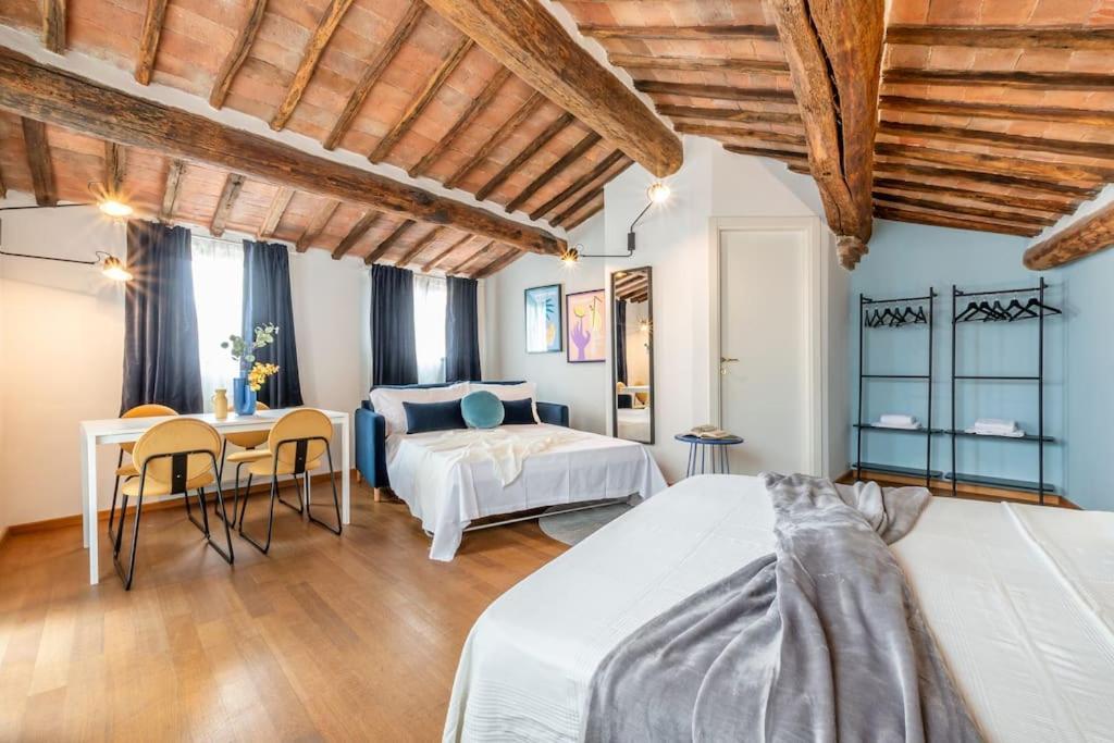 Apartament Mimosa- Loft Elegante Con Terrazza Nel Centro Di Siena Zewnętrze zdjęcie